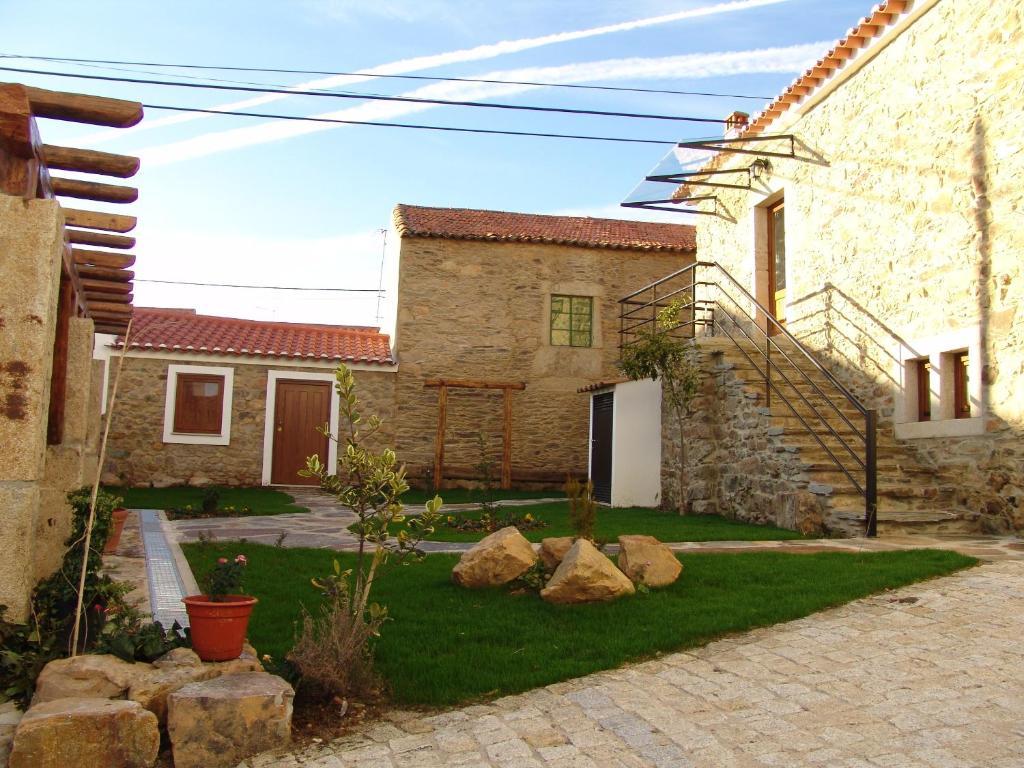 Casa Santa Catarina Hotel Penha Garcia Bagian luar foto
